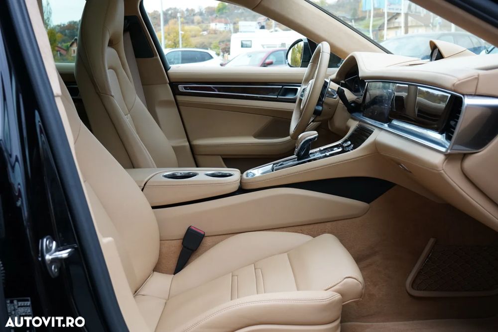 Porsche Panamera - 7