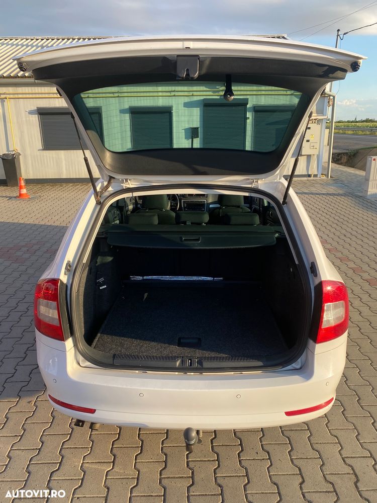 Skoda Octavia 2.0 TDI Ambiente 4x4 - 7