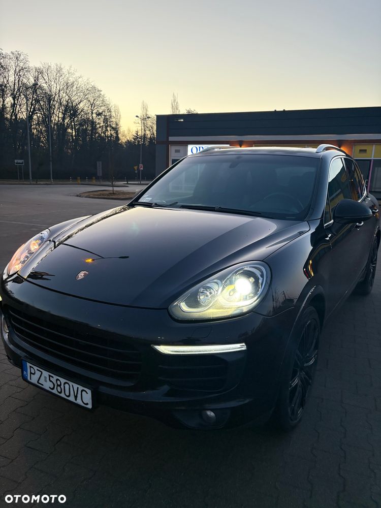 Porsche Cayenne Platinum Edition - 17