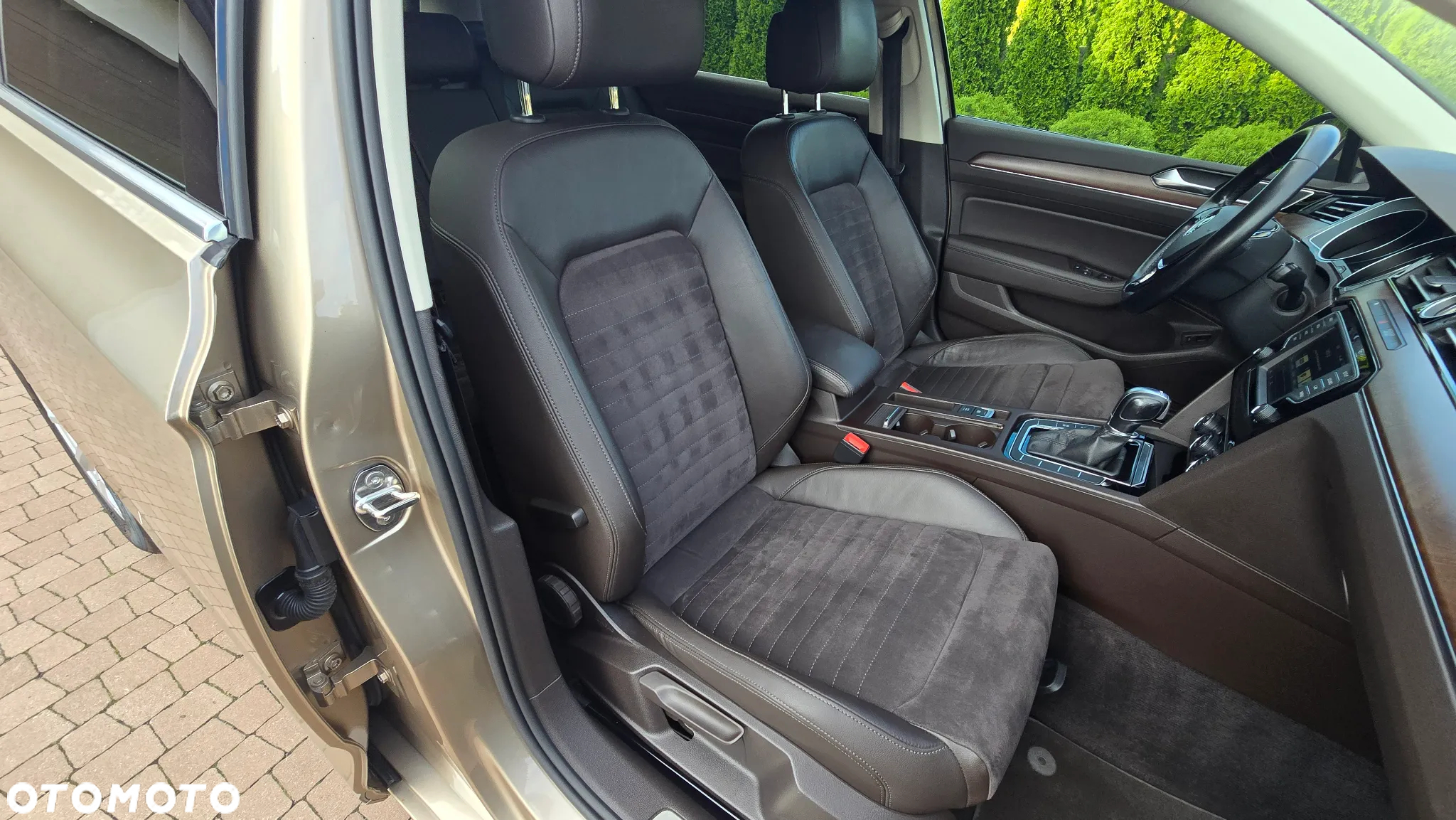 Volkswagen Passat - 33
