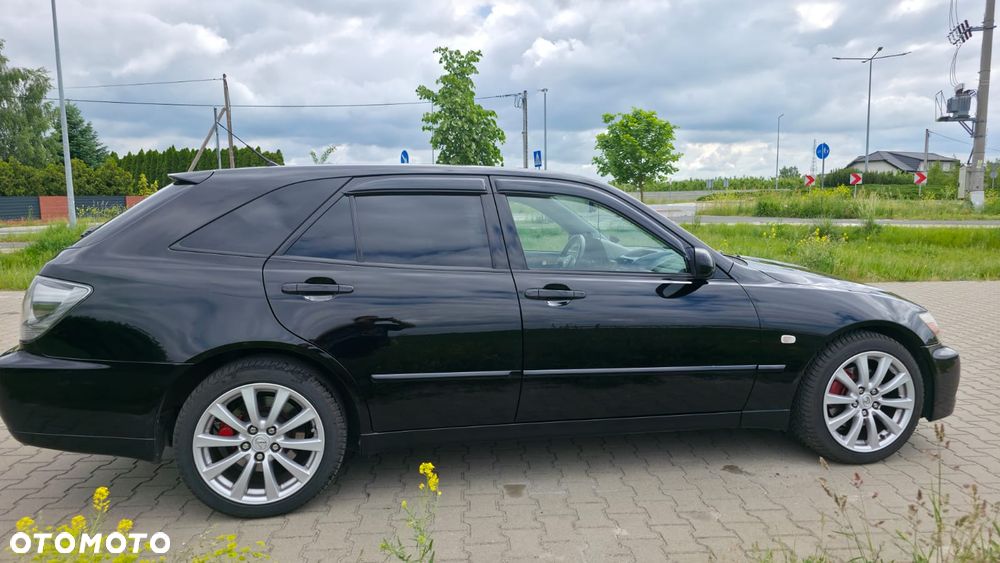 Lexus IS 200 SC Classic - 6