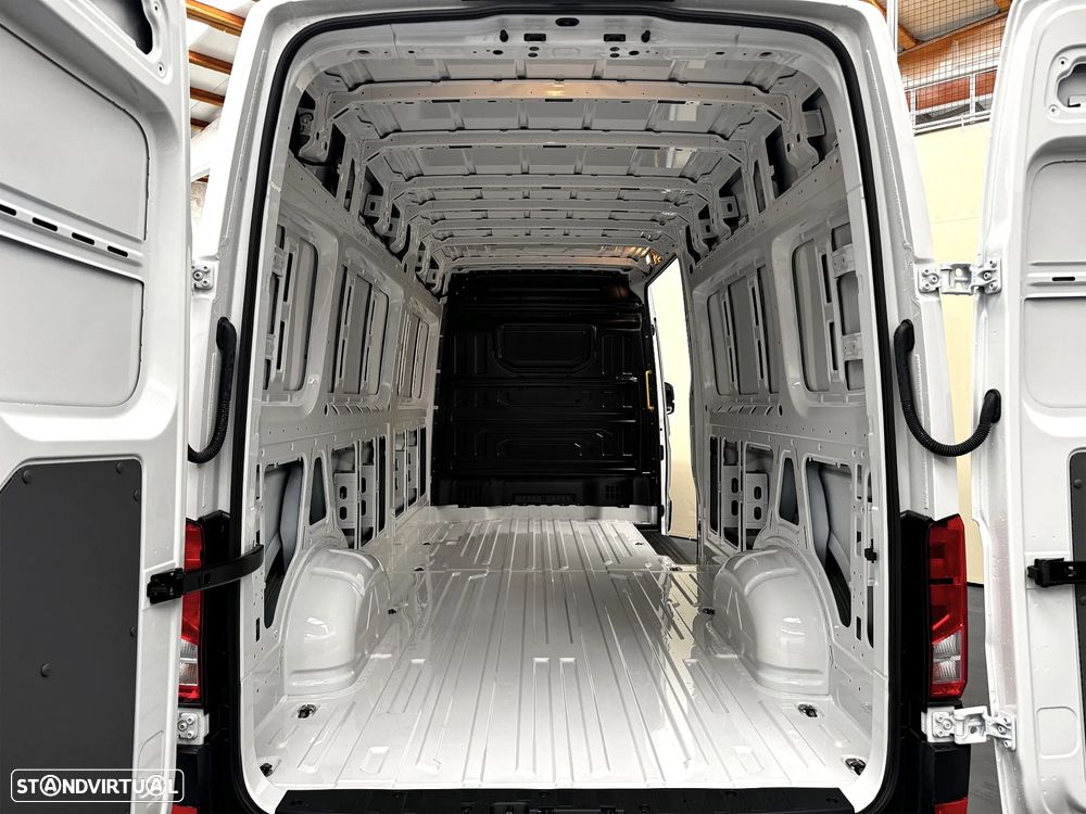 VW Crafter 35 Cargo L4H3 - 20