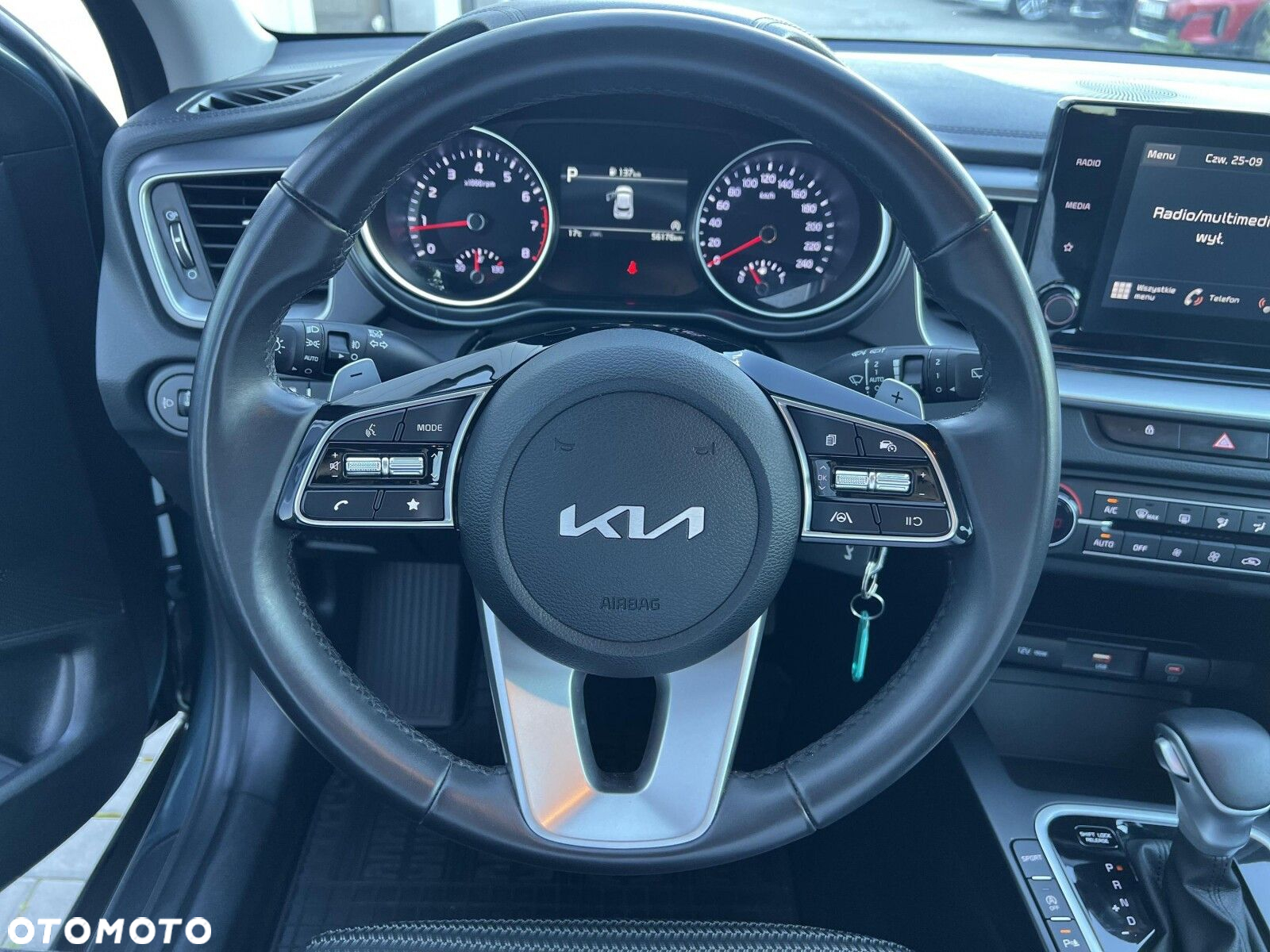 Kia XCeed - 16