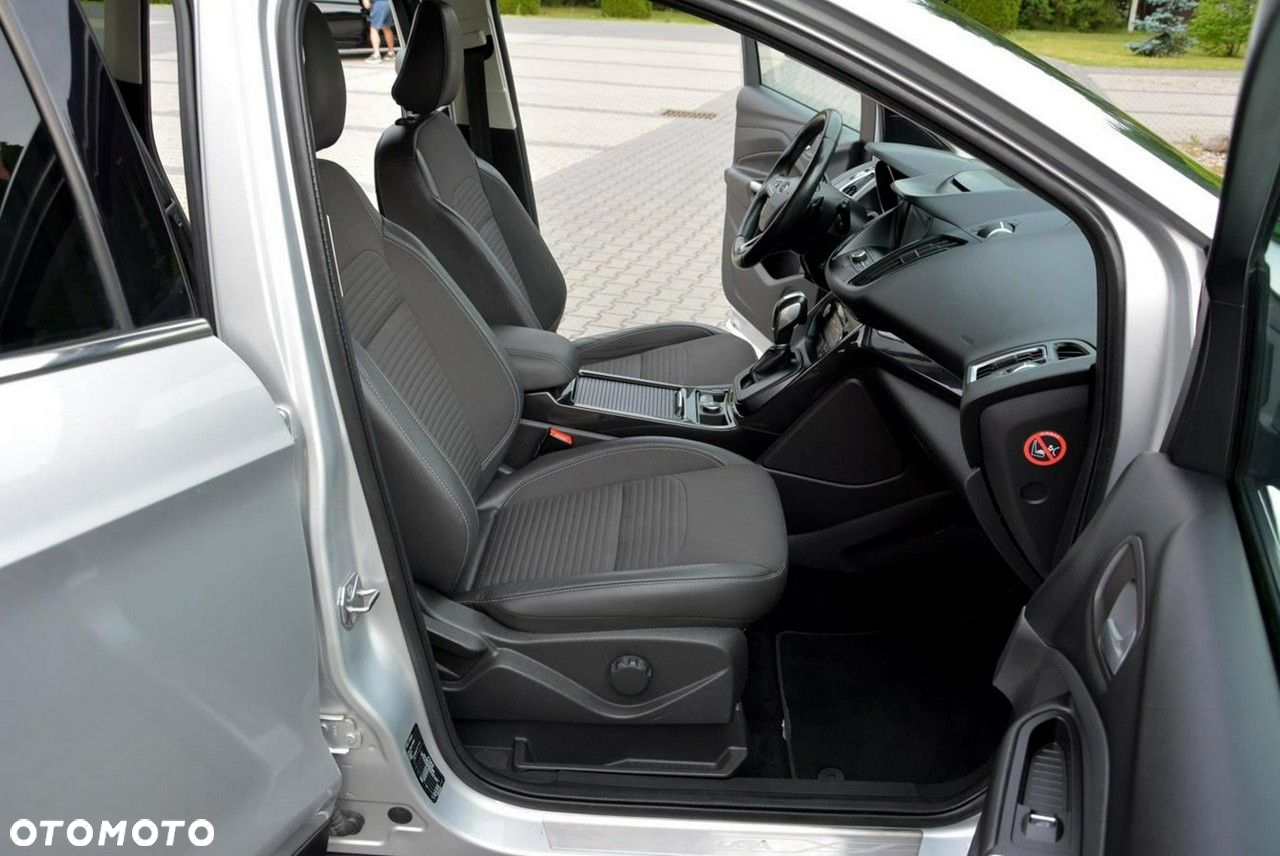 Ford Kuga 2.0 TDCi 4x4 Titanium - 18