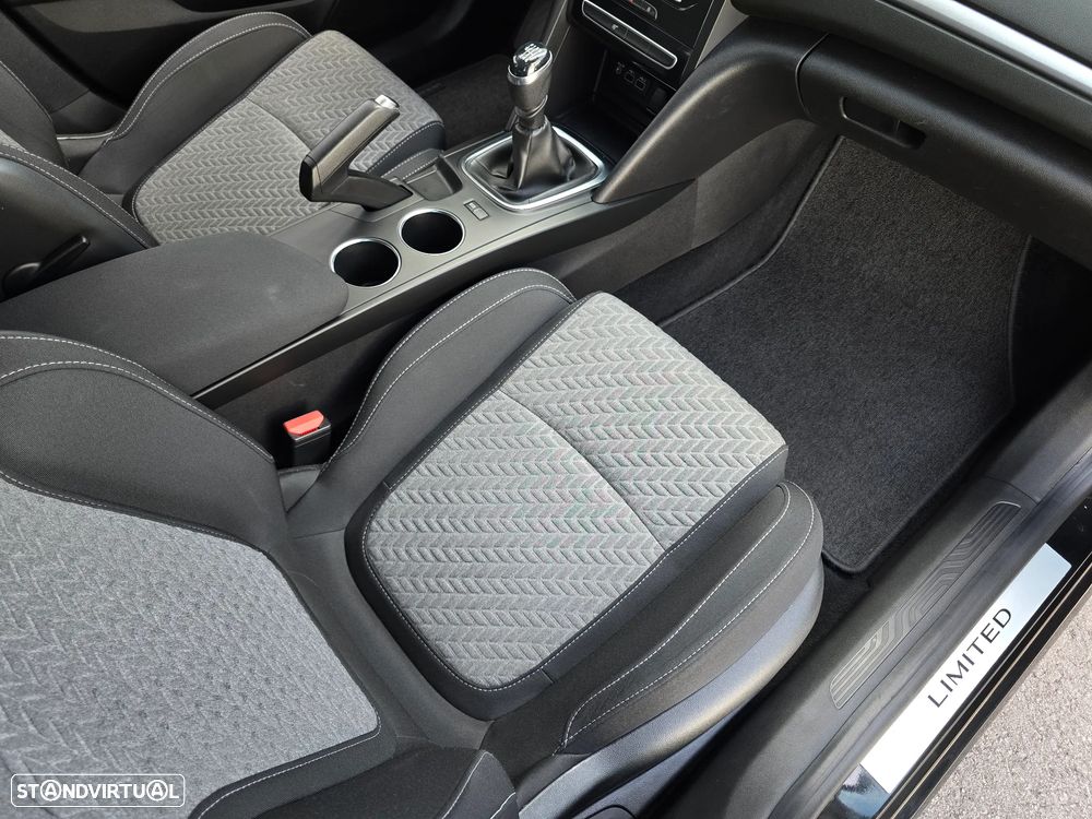 Renault Mégane 1.3 TCe Limited - 23