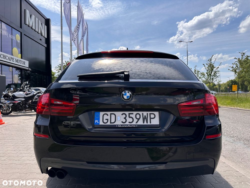 BMW Seria 5 520d xDrive - 31