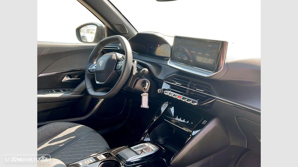Peugeot 2008 1.2 Hybrid Allure e-DCS6 - 21