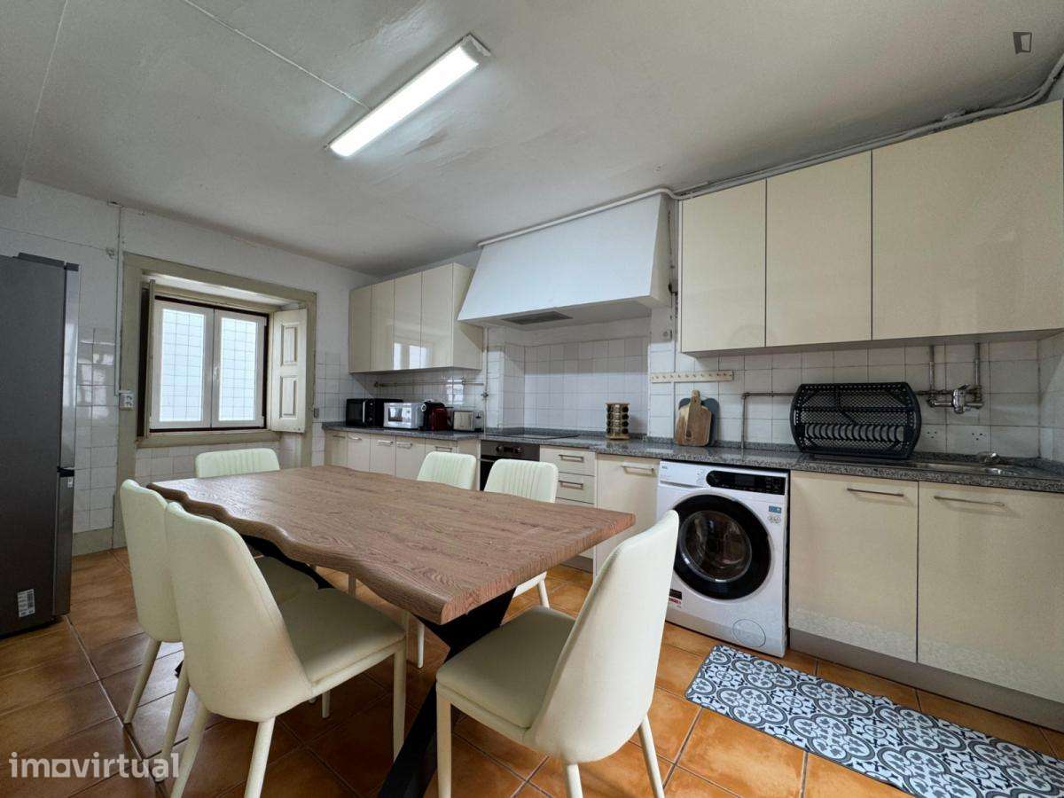 Quarto - localizado em São Jerónimo Coimbra - Grande imagem: 5/10
