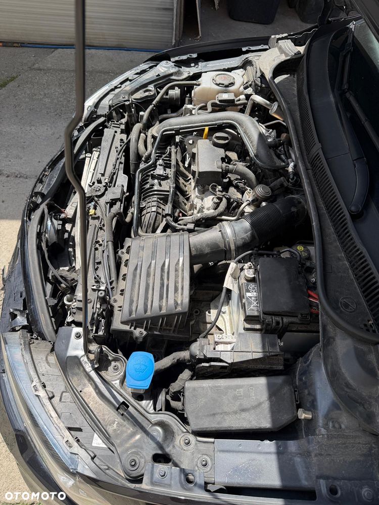 Volkswagen Polo 1.0 TSI OPF DSG Style - 11