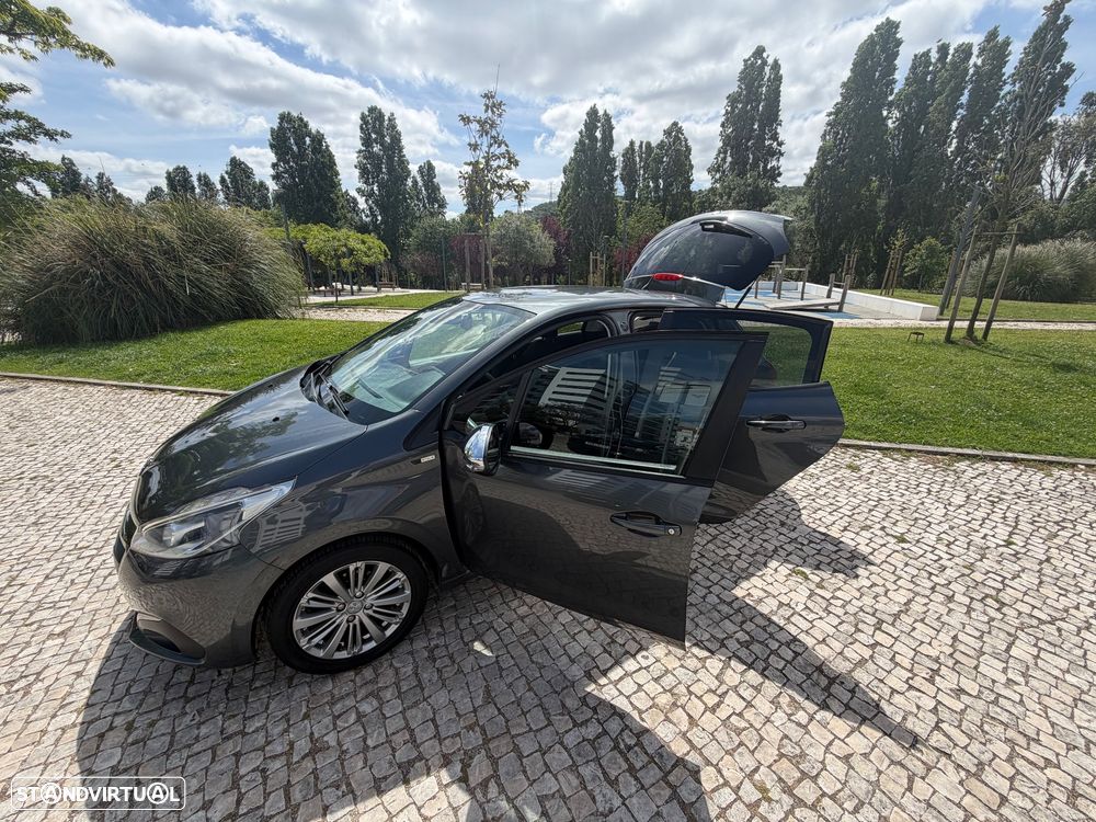 Peugeot 208 1.2 PureTech Style - 17