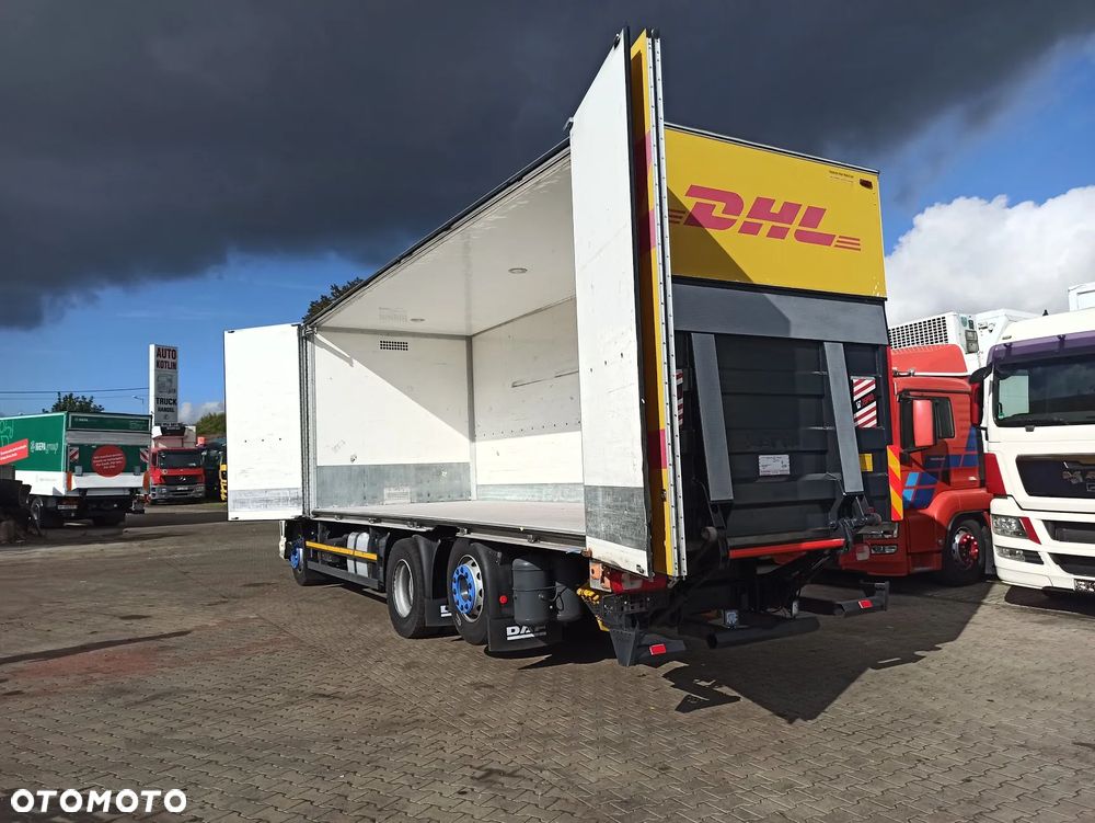 DAF XF * Napojówka * izoterma * bdf * rama * platforma*przeciski * - 4