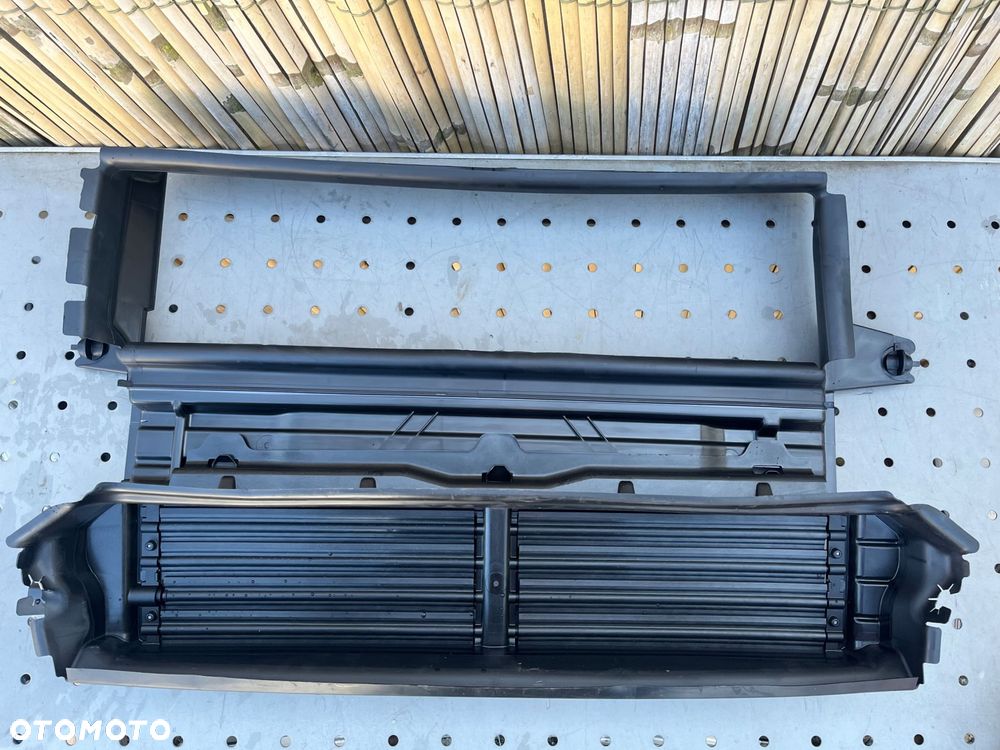 Kierownica Powietrza Żaluzja Osłona Chłodnicy Wlot Volvo V60 II 2 S60 3 I - 2