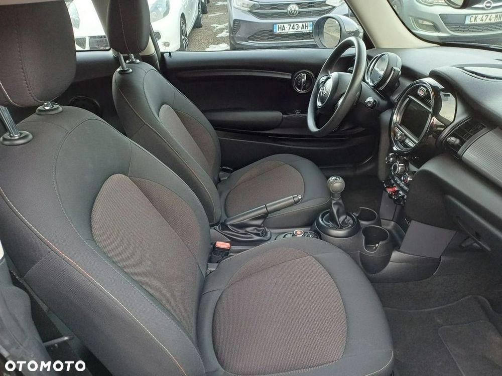 MINI Cooper John Works Trim - 11