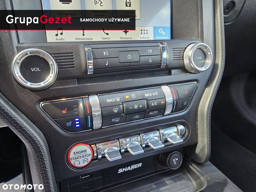 Ford Mustang - 30