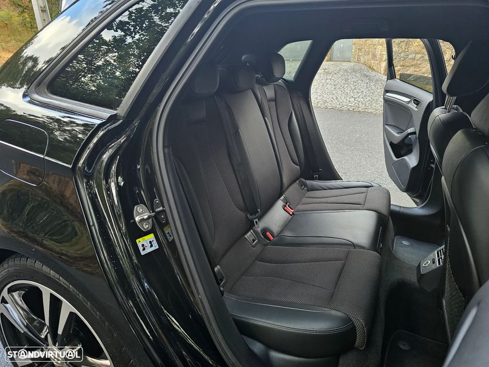 Audi A3 Sportback 30 TDI S-line - 40