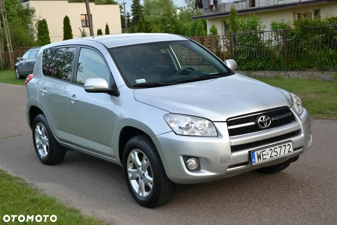 Toyota RAV4 2.2 D-4D 4x4 Executive - 11