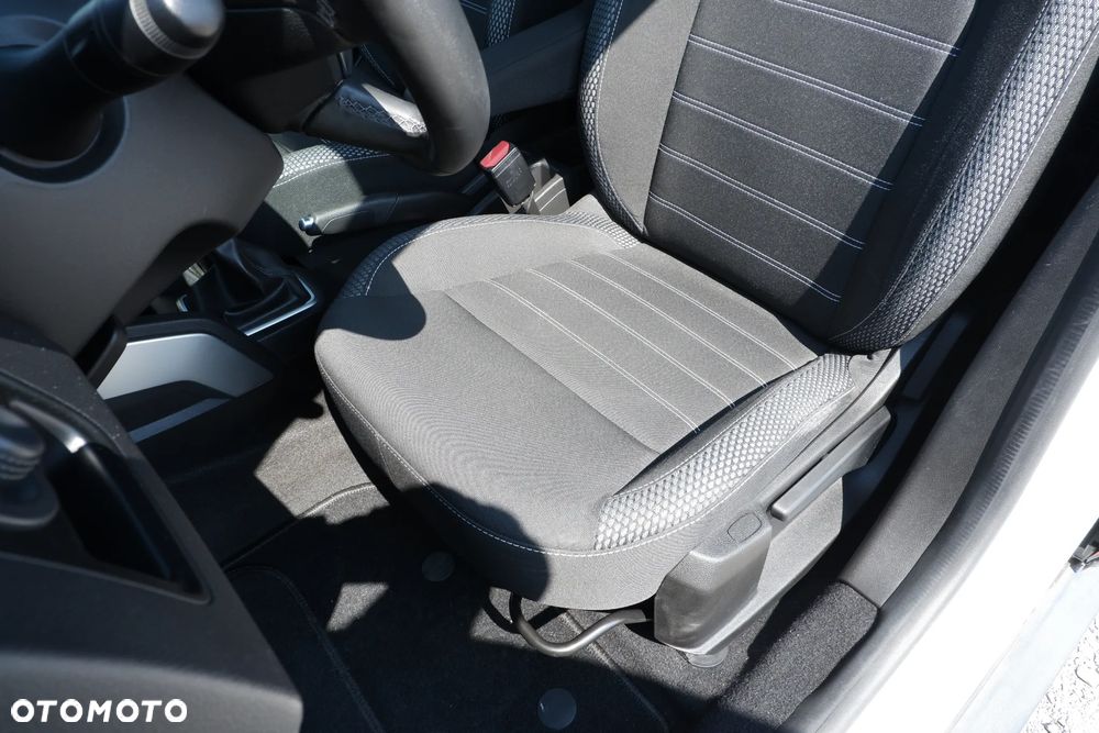 Dacia Duster 1.6 SCe Prestige - 28