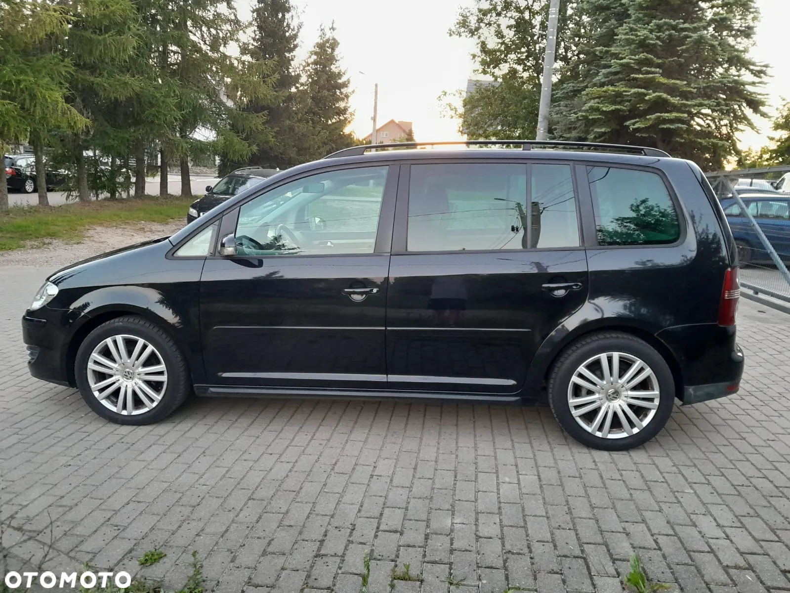 Volkswagen Touran 1.4 TSI Trendline - 4