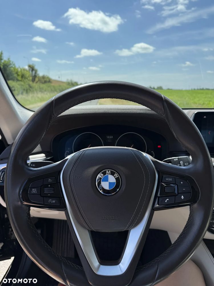 BMW Seria 5 520d xDrive Luxury Line - 15