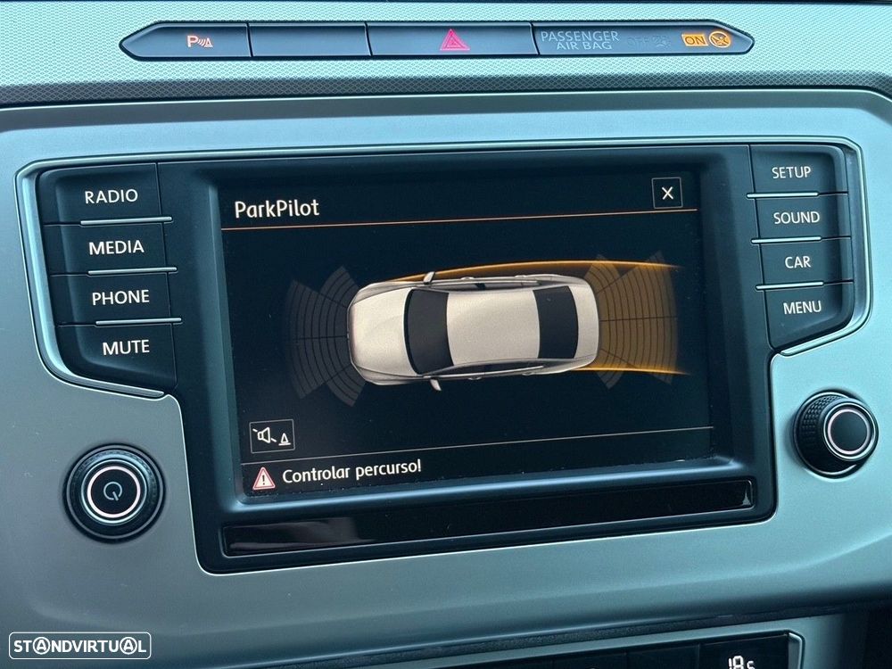 VW Passat 2.0 TDI Confortline DSG - 44