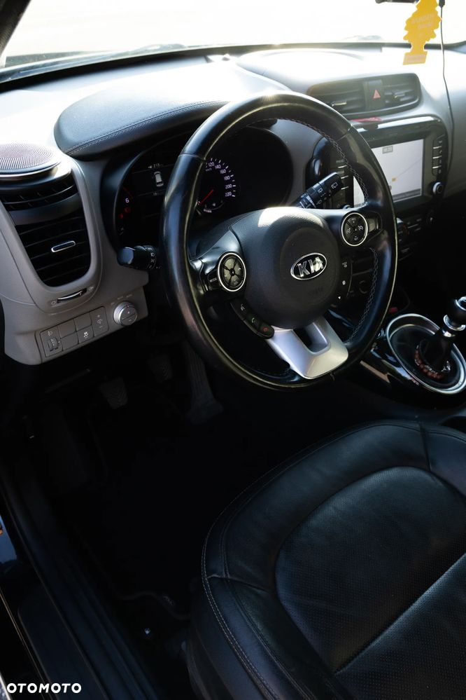 Kia Soul 1.6 CRDI L - 10