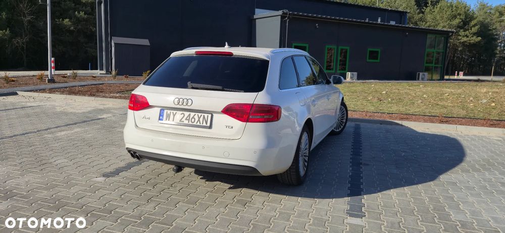 Audi A4 Avant 2.0 TDI - 11