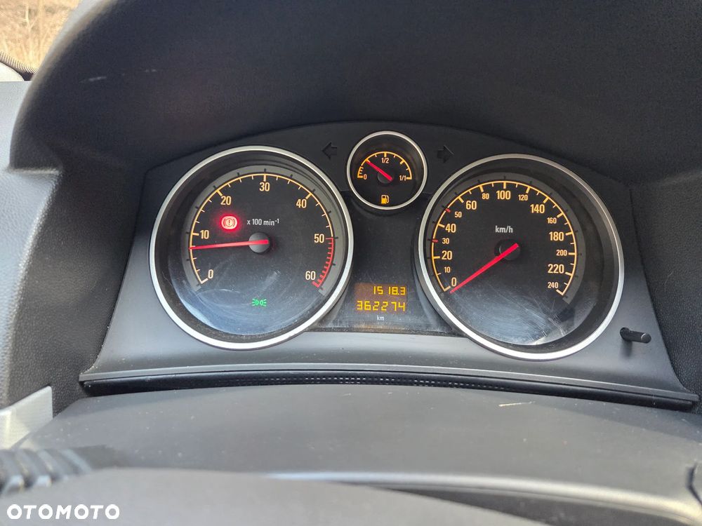 Opel Astra 1.9 CDTI - 7