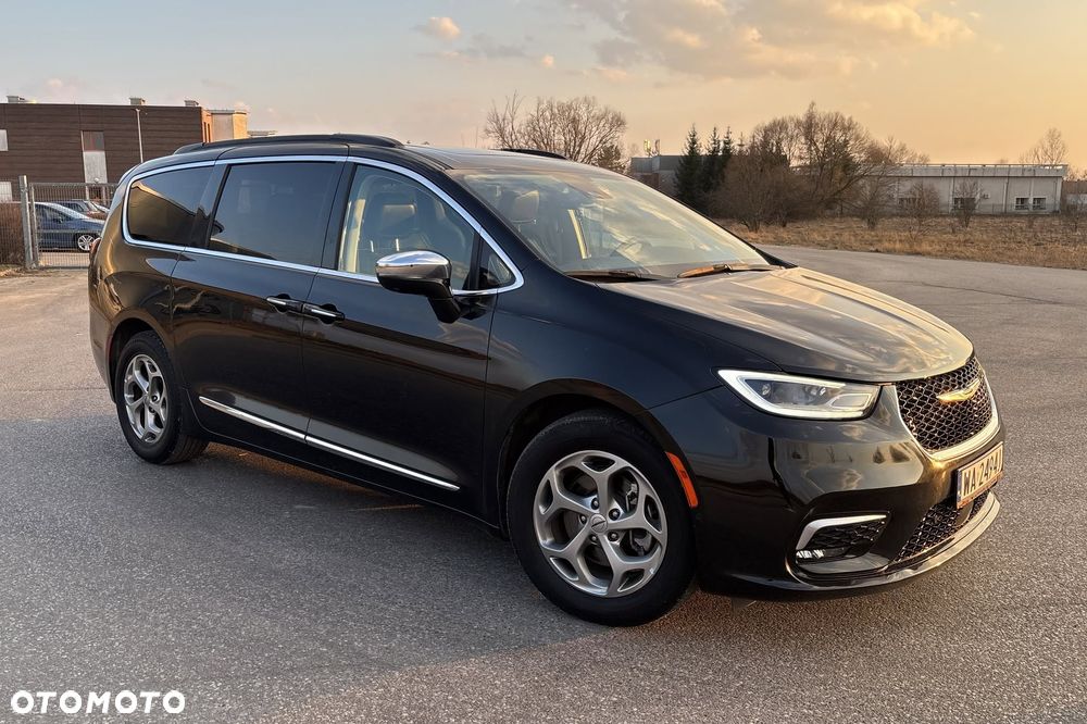 Chrysler Pacifica - 17