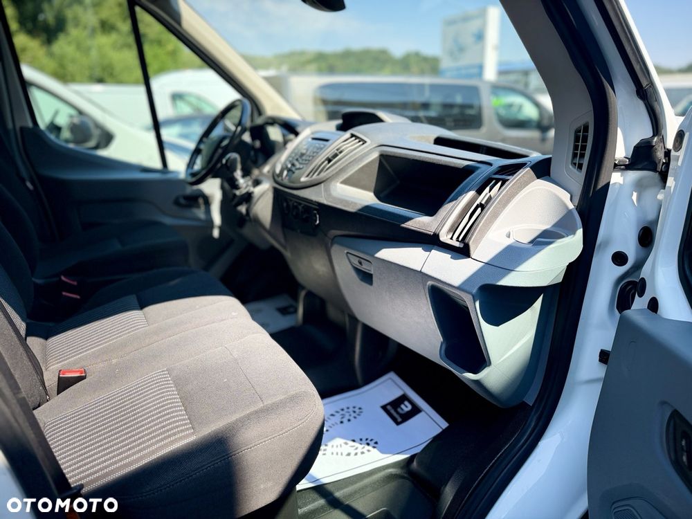 Ford Transit - 19