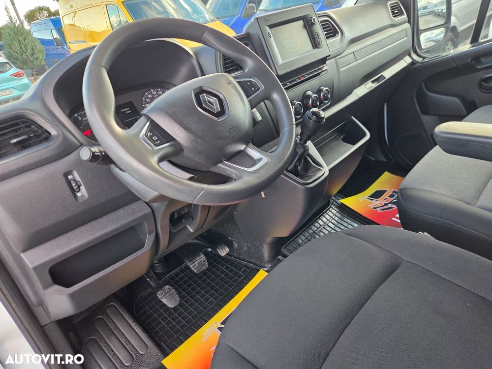 Renault New Master L2H2 - 24