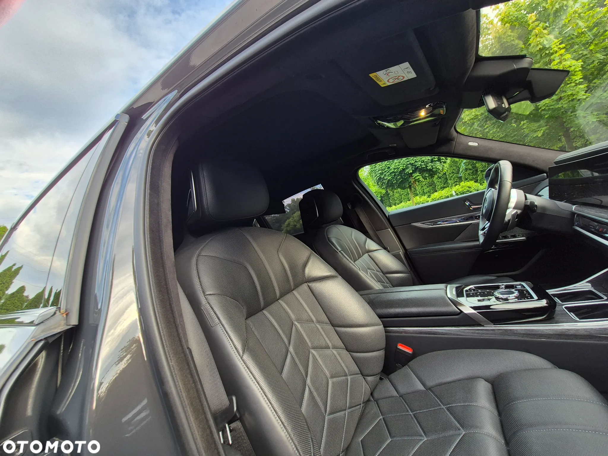 BMW Seria 7 740d xDrive - 29