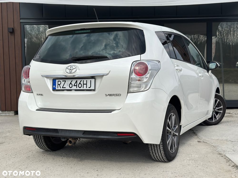 Toyota Verso 2.0 D-4D Active - 5