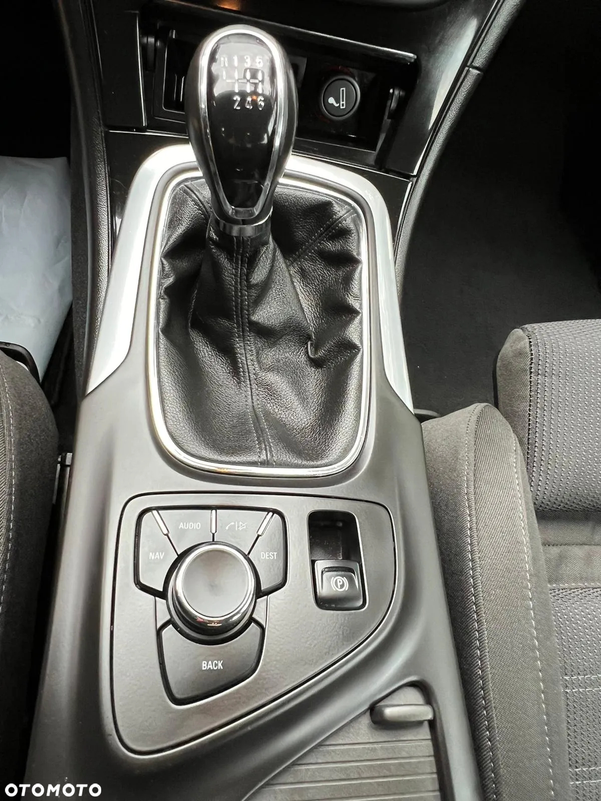 Opel Insignia 2.0 T Cosmo - 11