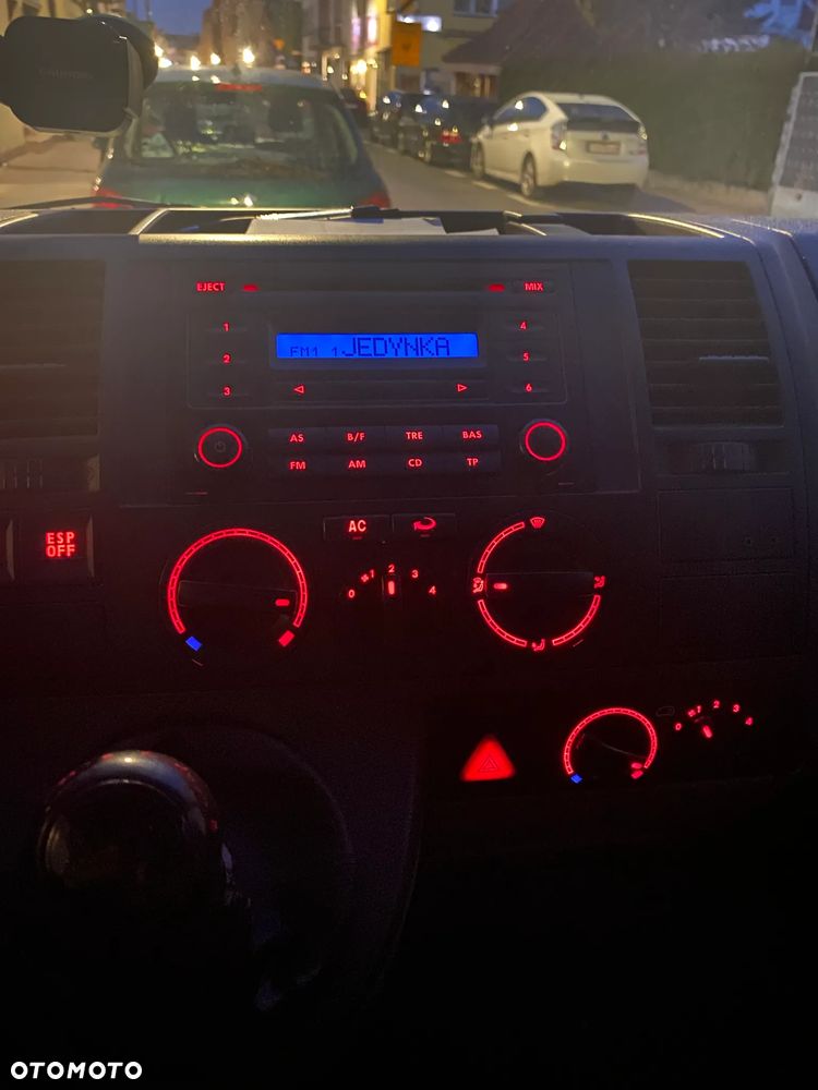 Volkswagen Caravelle L2 - 16