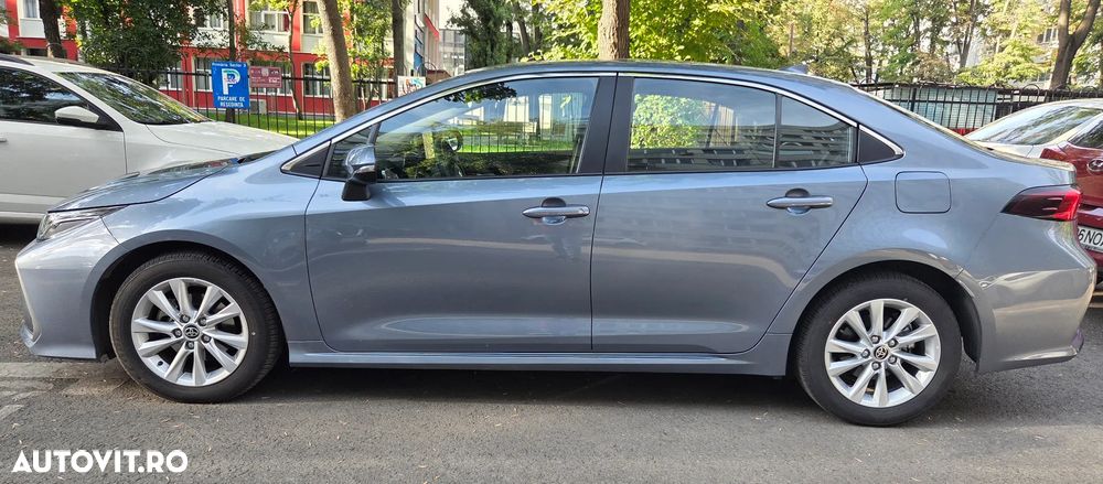 TOYOTA Corolla 2023 — imagine 8