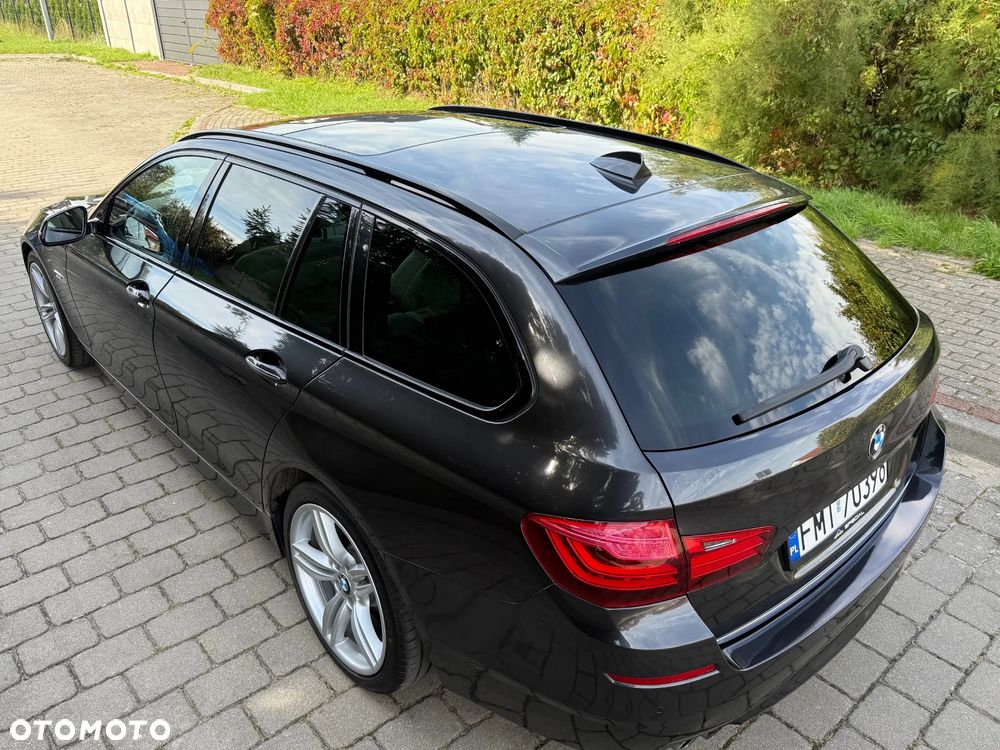 BMW Seria 5 530d Touring Luxury Line - 9