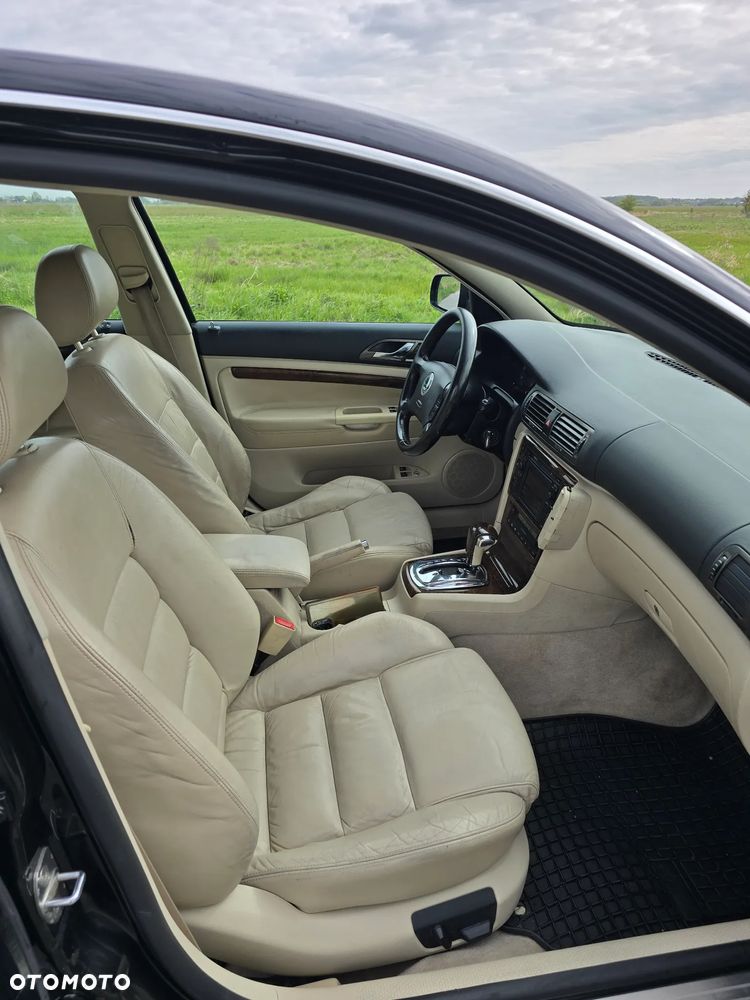 Skoda Superb 2.8 V6 Automatik Elegance - 10
