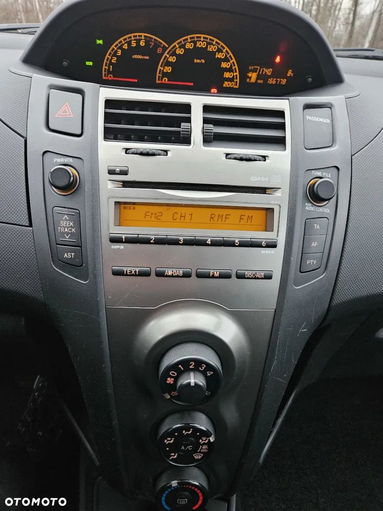 Toyota Yaris 1.33 VVT-i Cool+ - 28