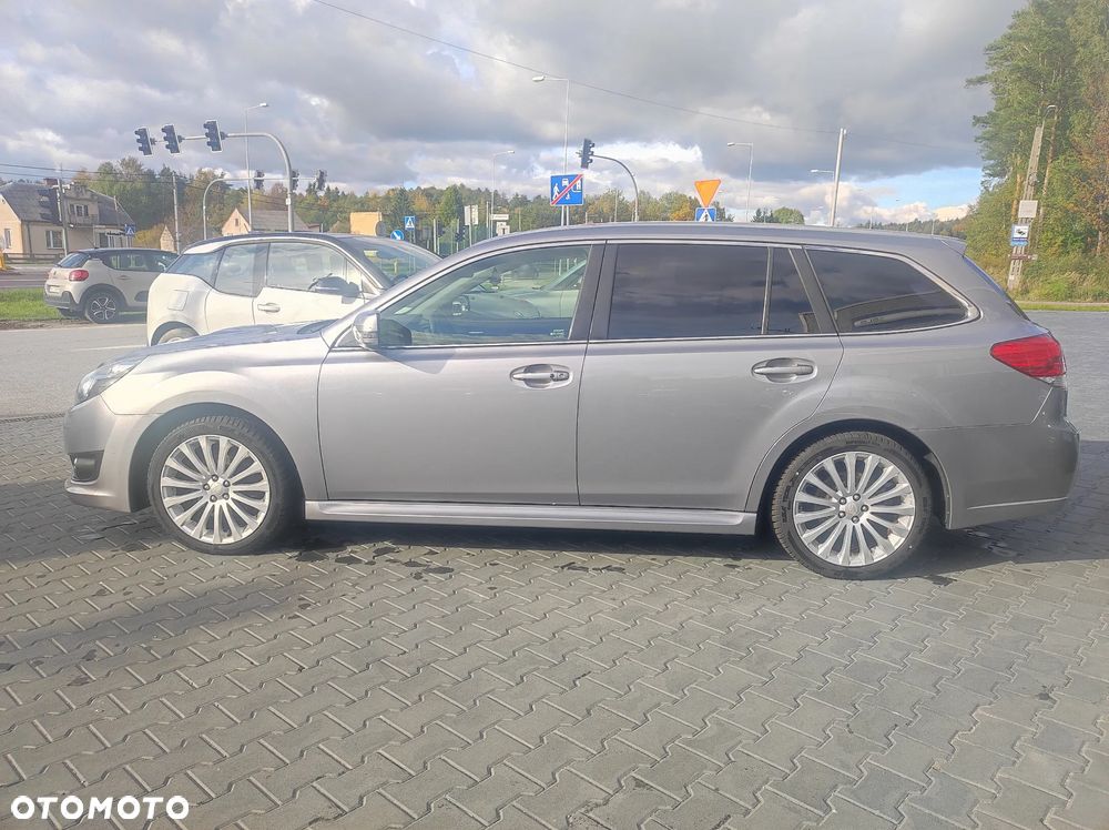Subaru Legacy 2.5i GT - 5