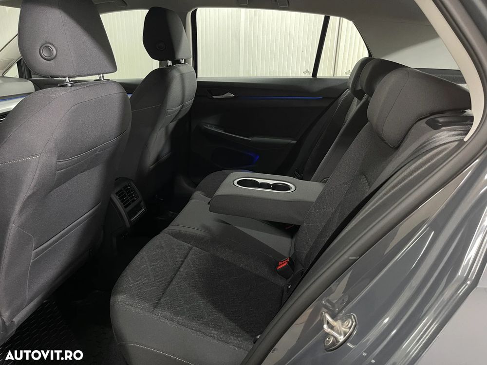 Volkswagen Golf - 13