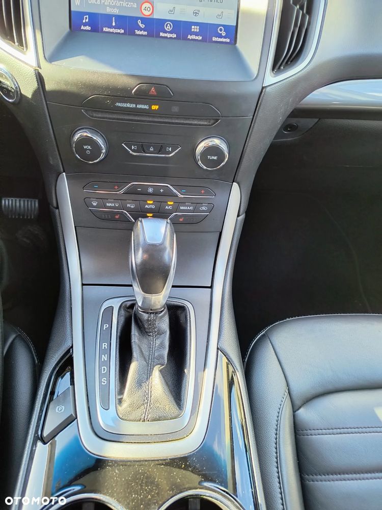 Ford Edge - 11