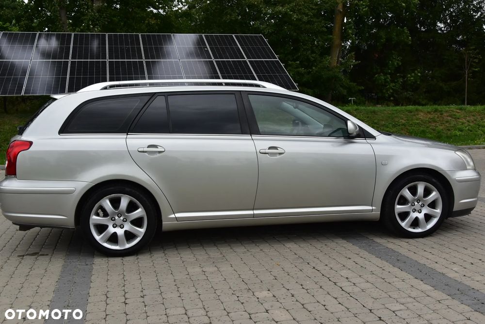 Toyota Avensis 2.0 VVT-i Automatik Executive - 27