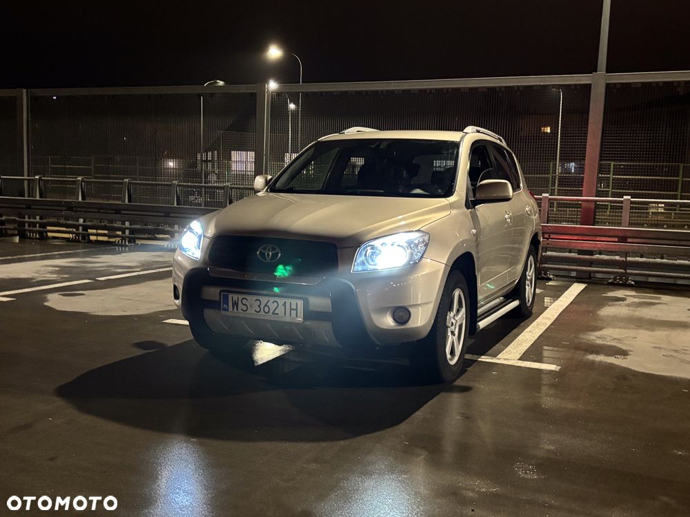 Toyota RAV4 2.0 VVT-i Sol - 4