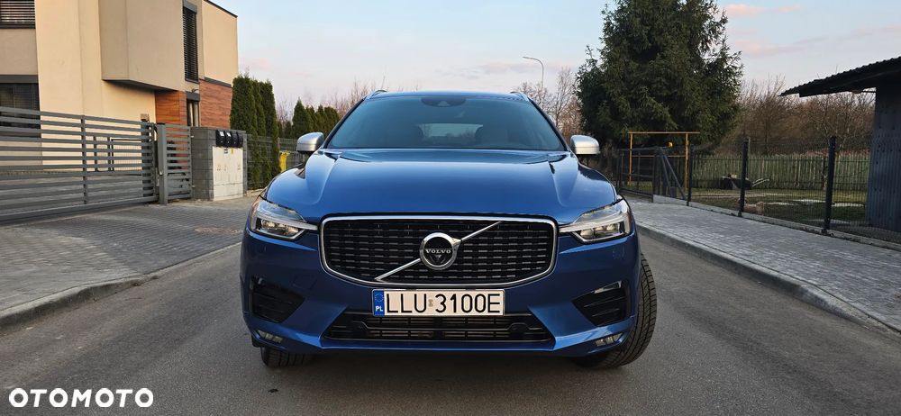 Volvo XC 60 T5 AWD R-Design - 3