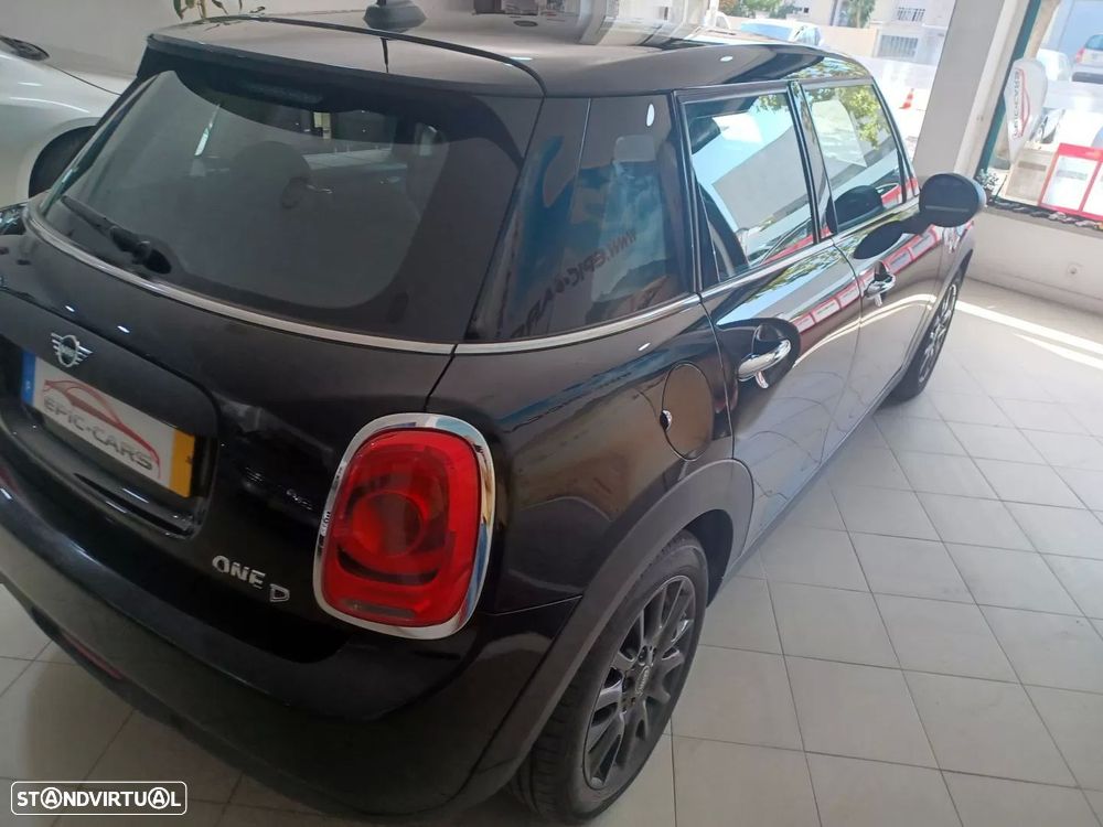 MINI 5 Portas One D - 9