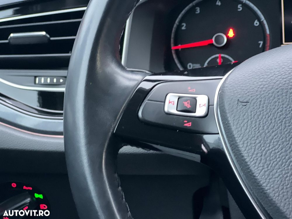 Volkswagen Polo 1.0 TSI DSG Style - 17
