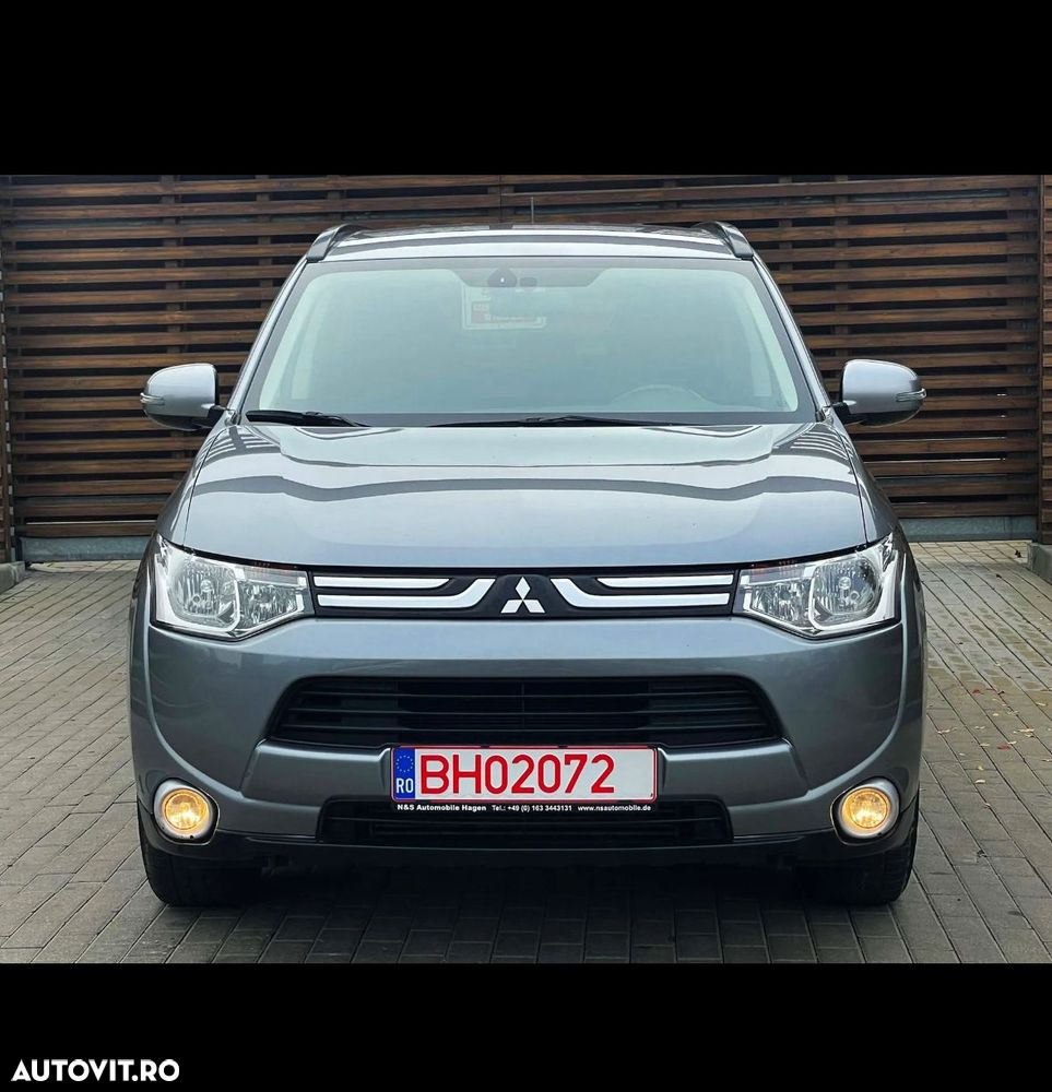 Mitsubishi Outlander 2.2 DI-D 4WD Automatik Plus - 3