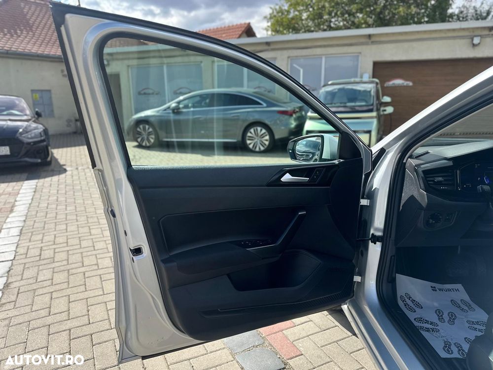 Volkswagen Polo 1.0 TSI DSG Life - 31