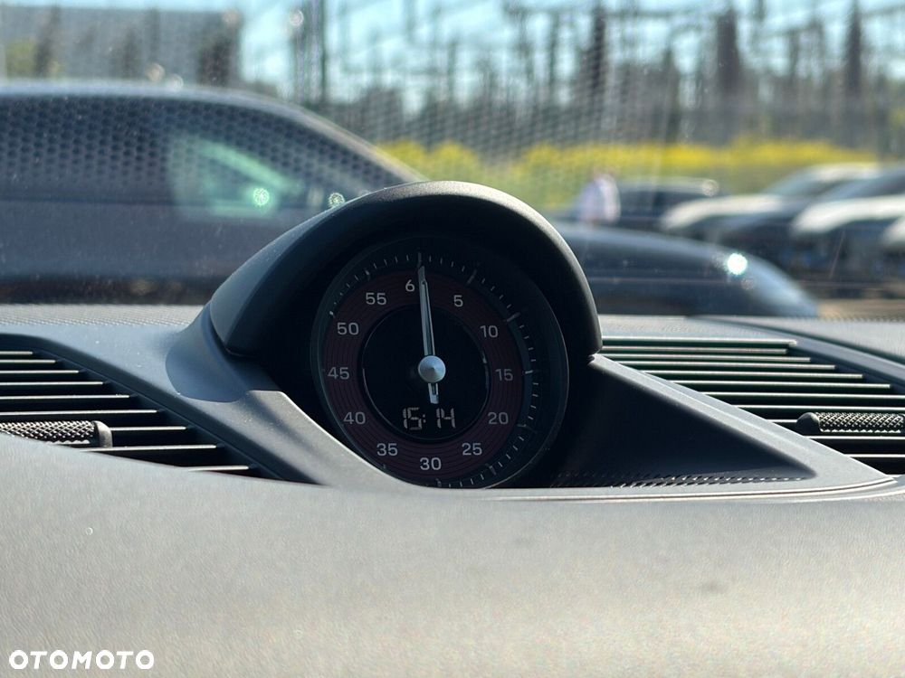 Porsche Panamera - 21