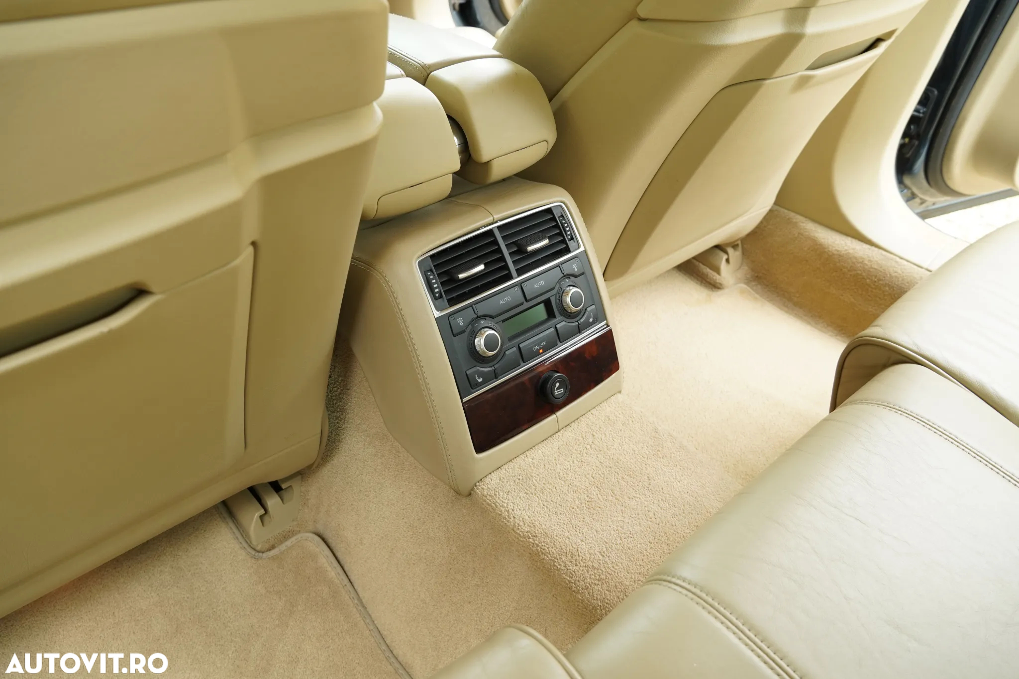 Audi A8 4.2 quattro Aut - 24